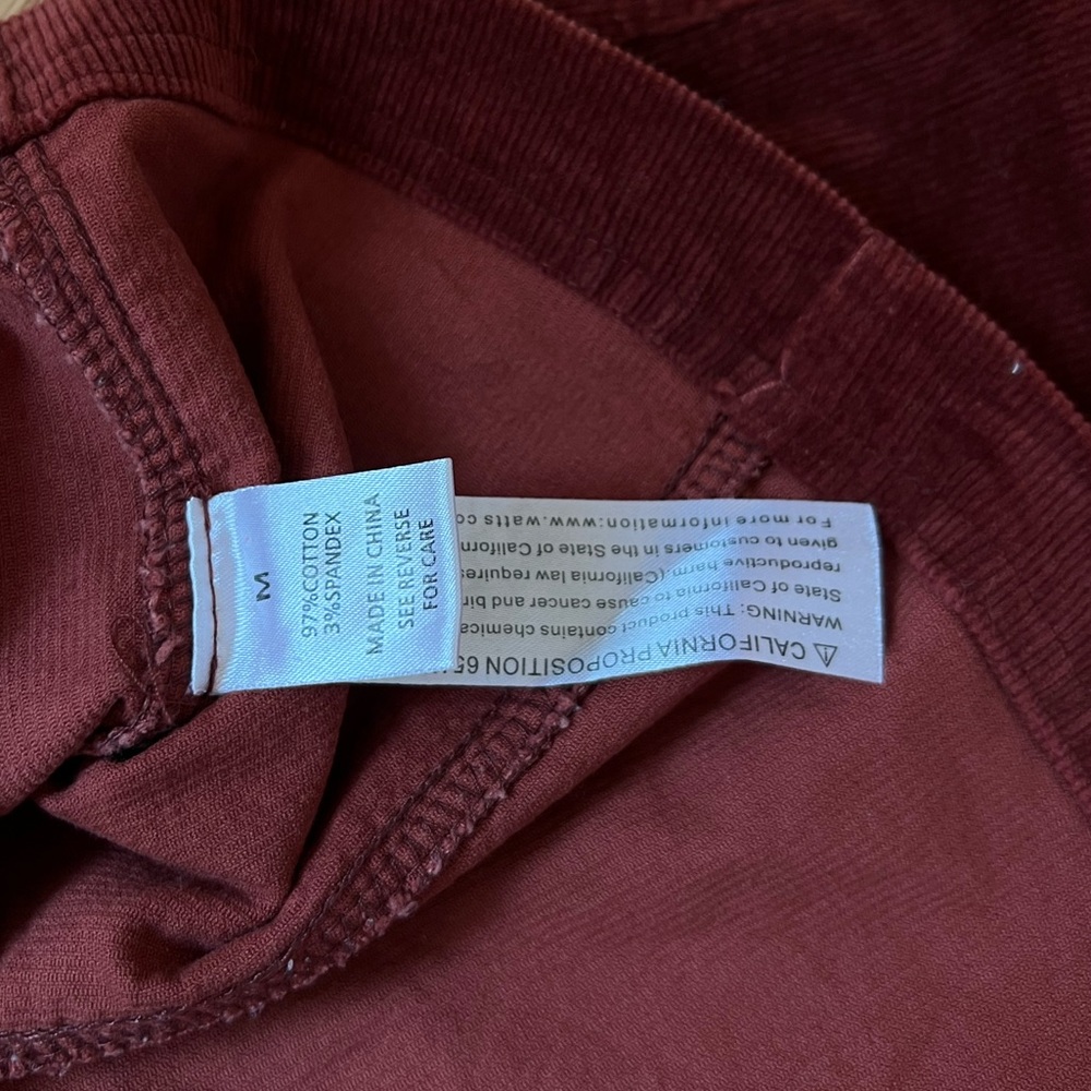 Burgundy Corduroy mini Skirt - Picture 5 of 5